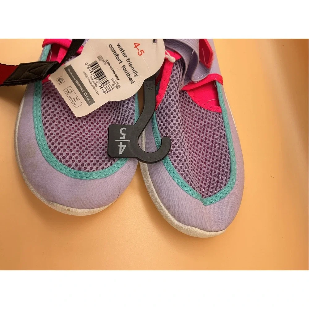 Wonder nation 4–5 water swimming shoes new tag